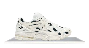 Earth Tone Red Hot New Balance 1906R Sea Salt 'Polka Dot'