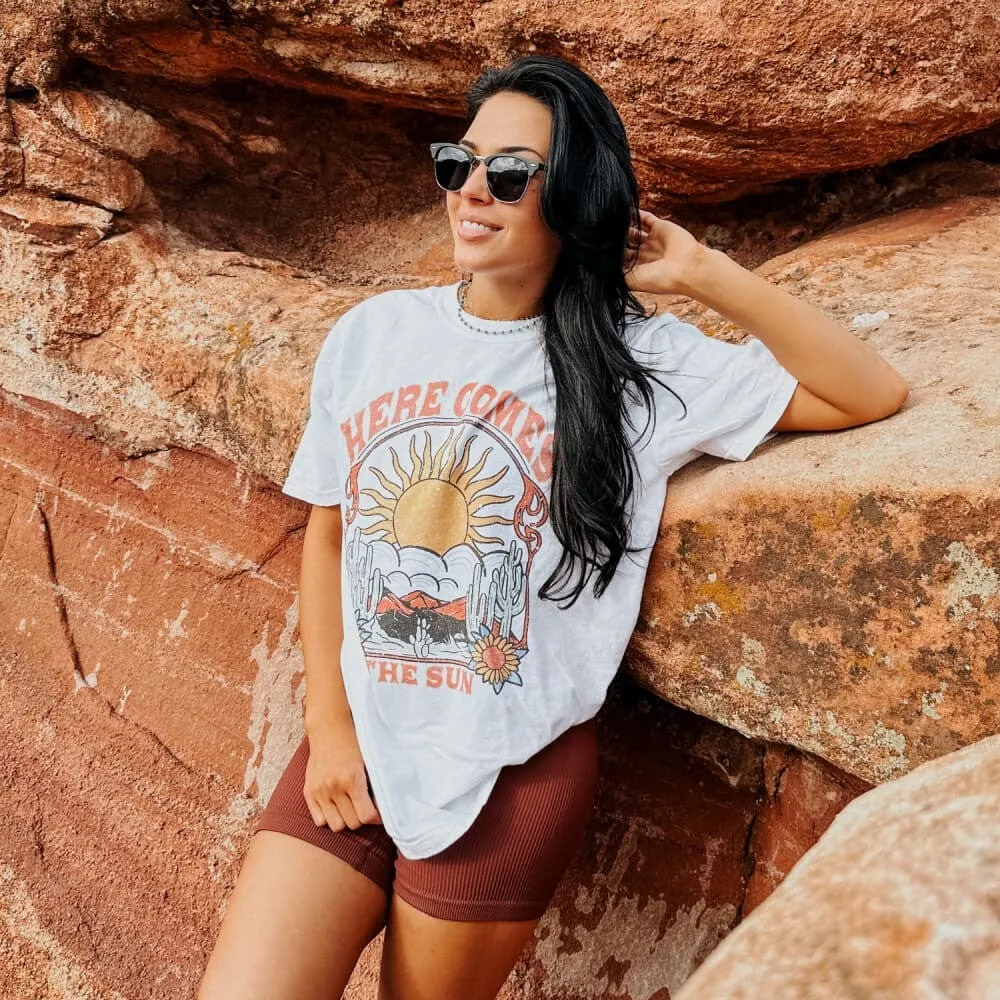 Urban Trend Relaxed Flex Vintage Here Comes The Sun Tee