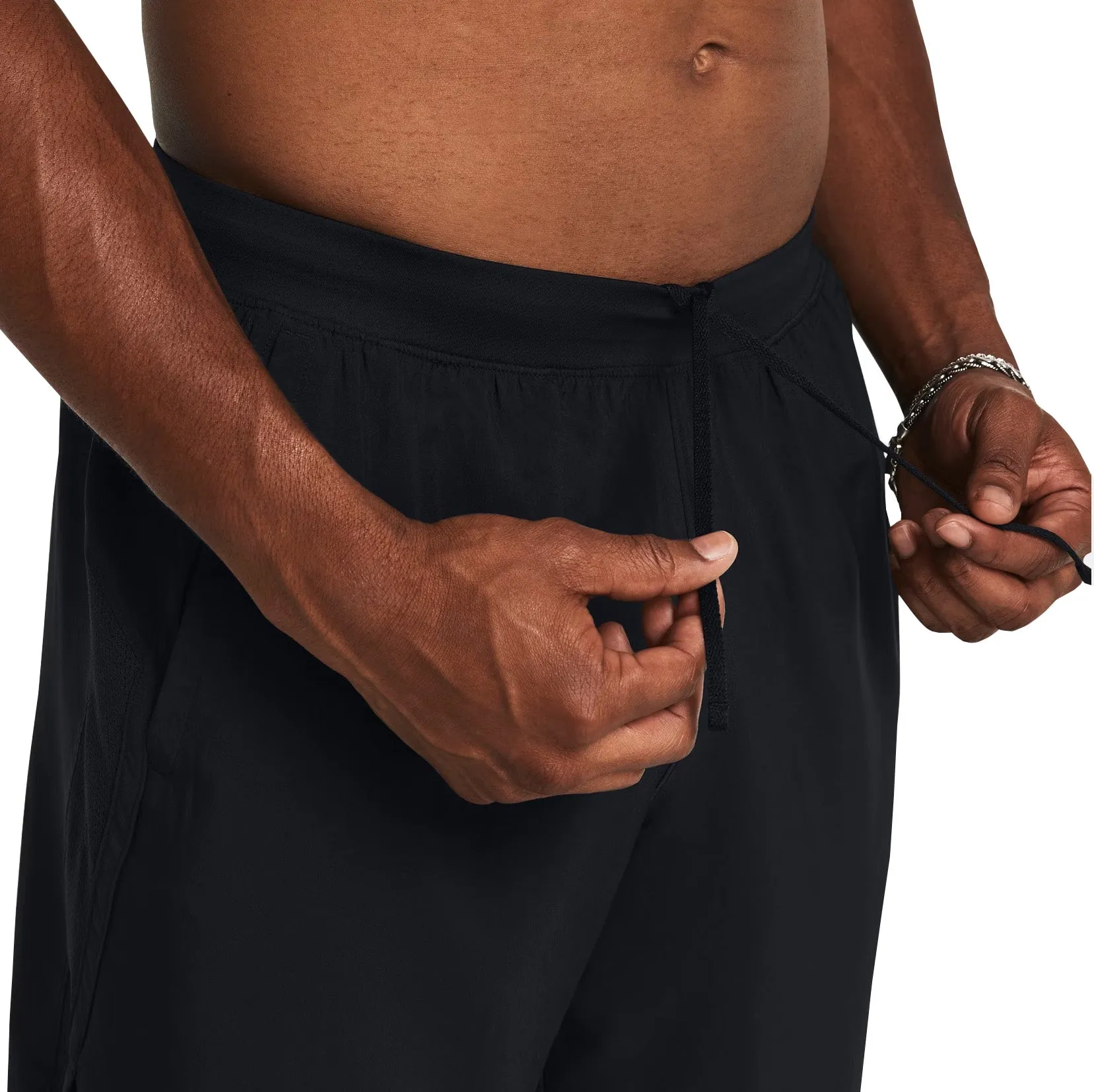 Daily Fit Street Layers Under Armour Launch 7 Inch Mens Running Shorts - Black