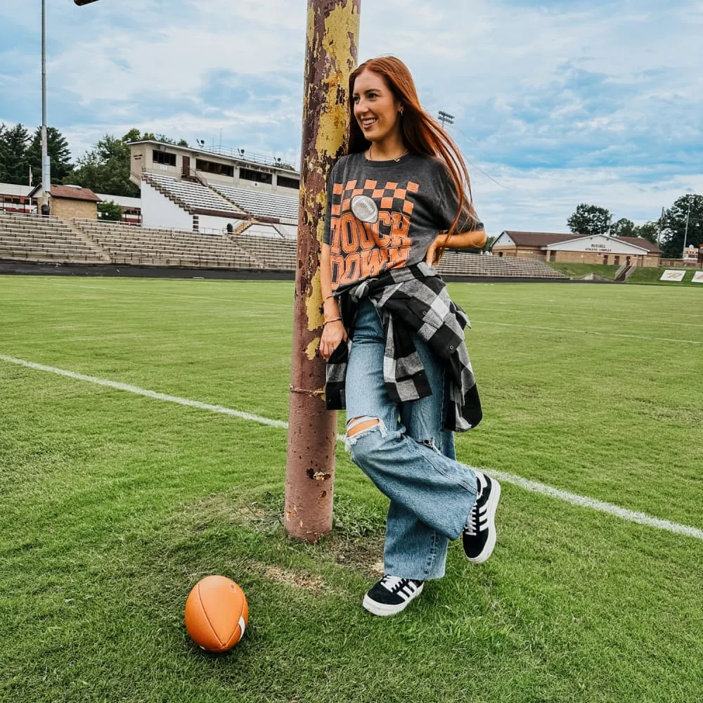 Perfect for Travel Quick Comfort Touchdown Acid Wash Tee