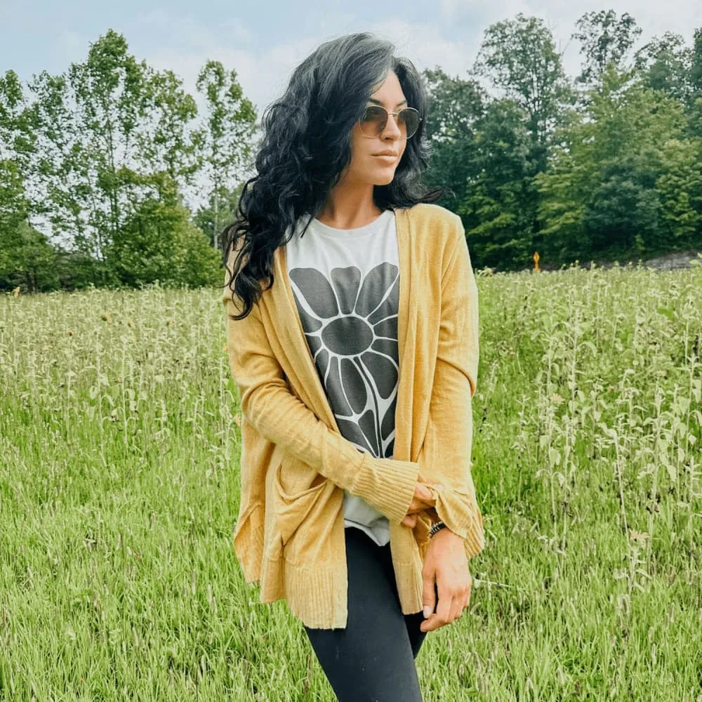 Black Retro Flower Tee EcoFriendlyDyes Active Outfit