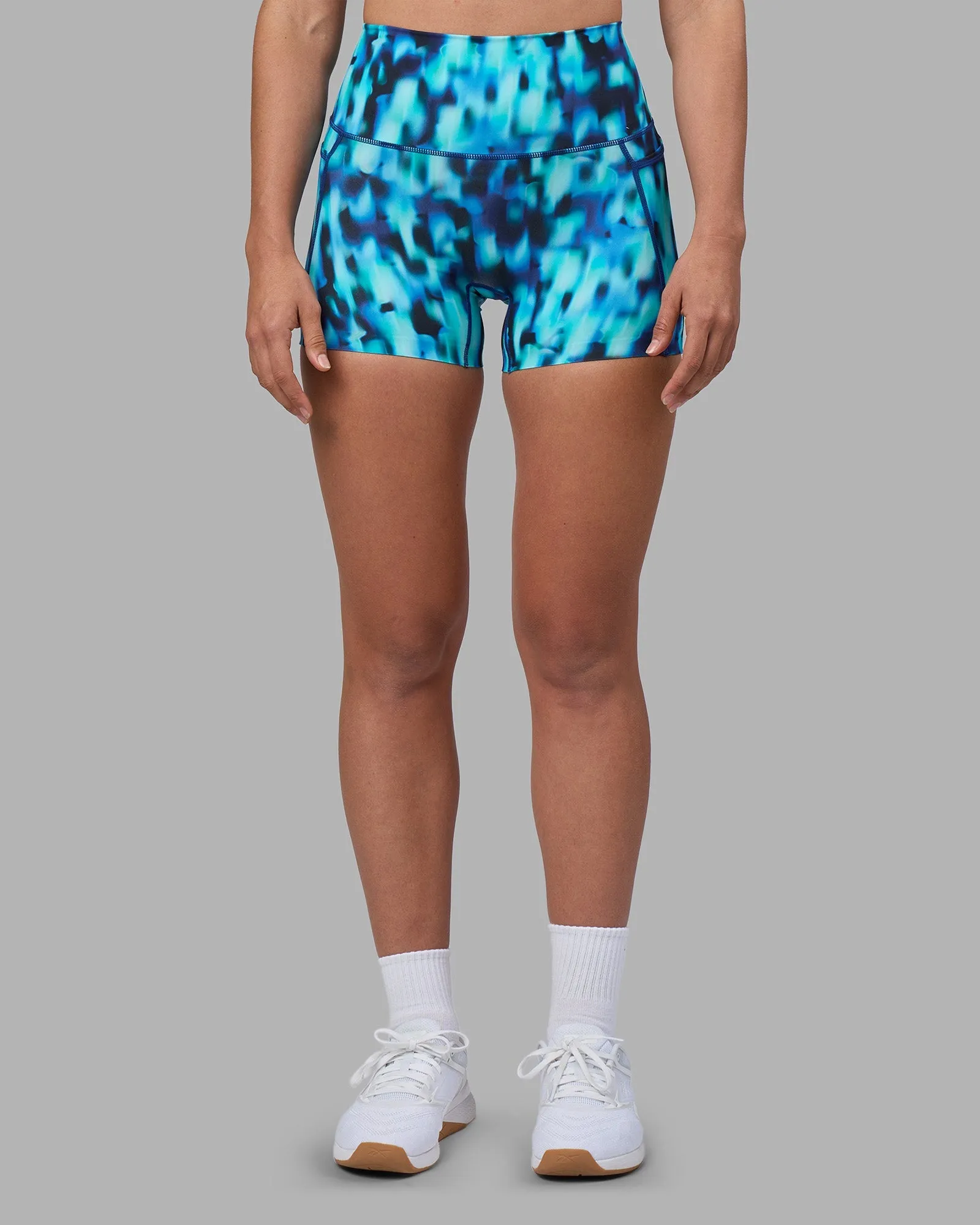 Active Lifestyle Hiking Trail Elixir Ultra High-Rise 4" Short Pockets - Luminous