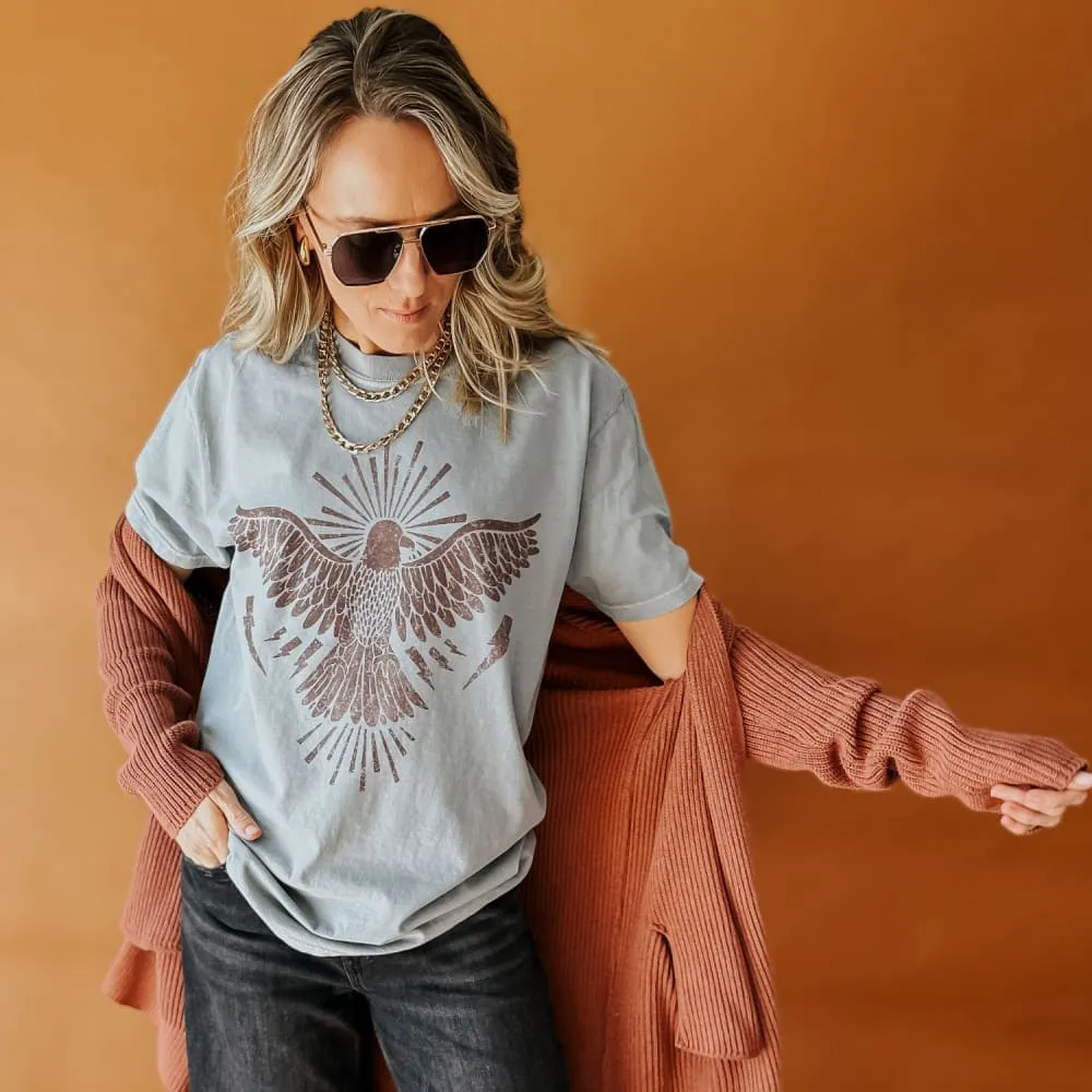 Eye-Catching Breathable Waistband Phoenix Tee