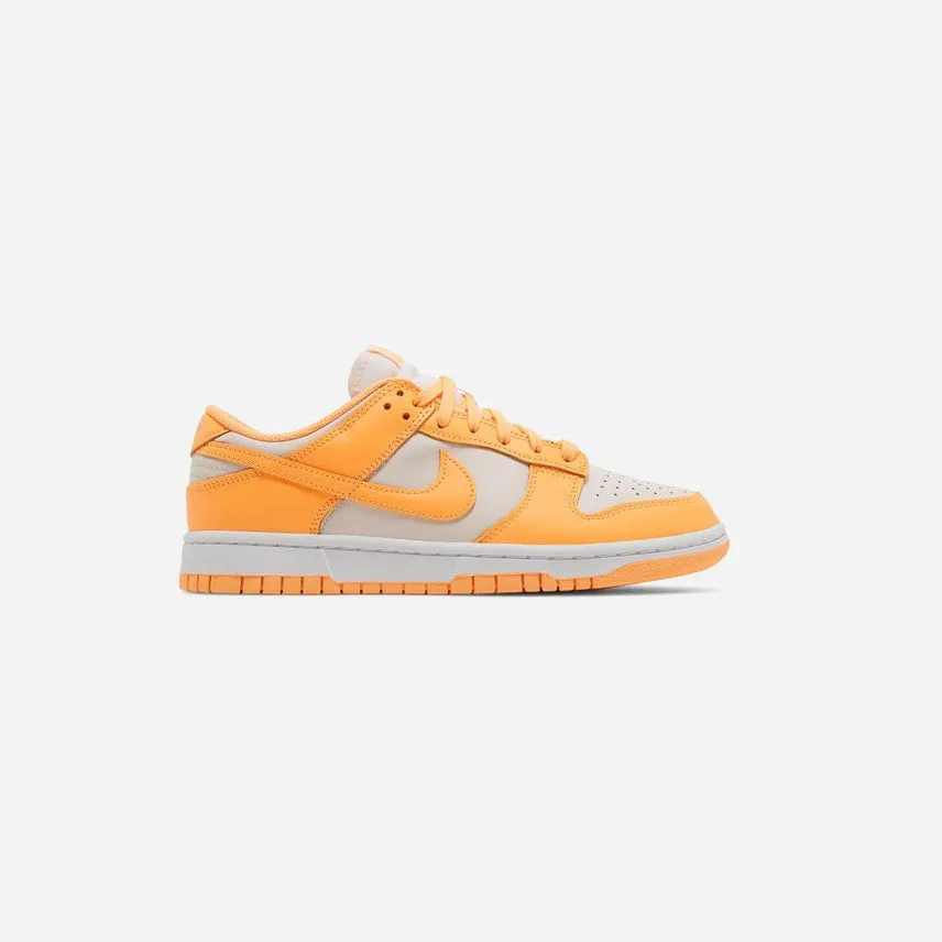 Flat Walk Supportive Nike Dunk Low Peach Cream WMNS
