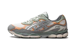 GEL-NYC "Cream/Clay Grey" Grip Step