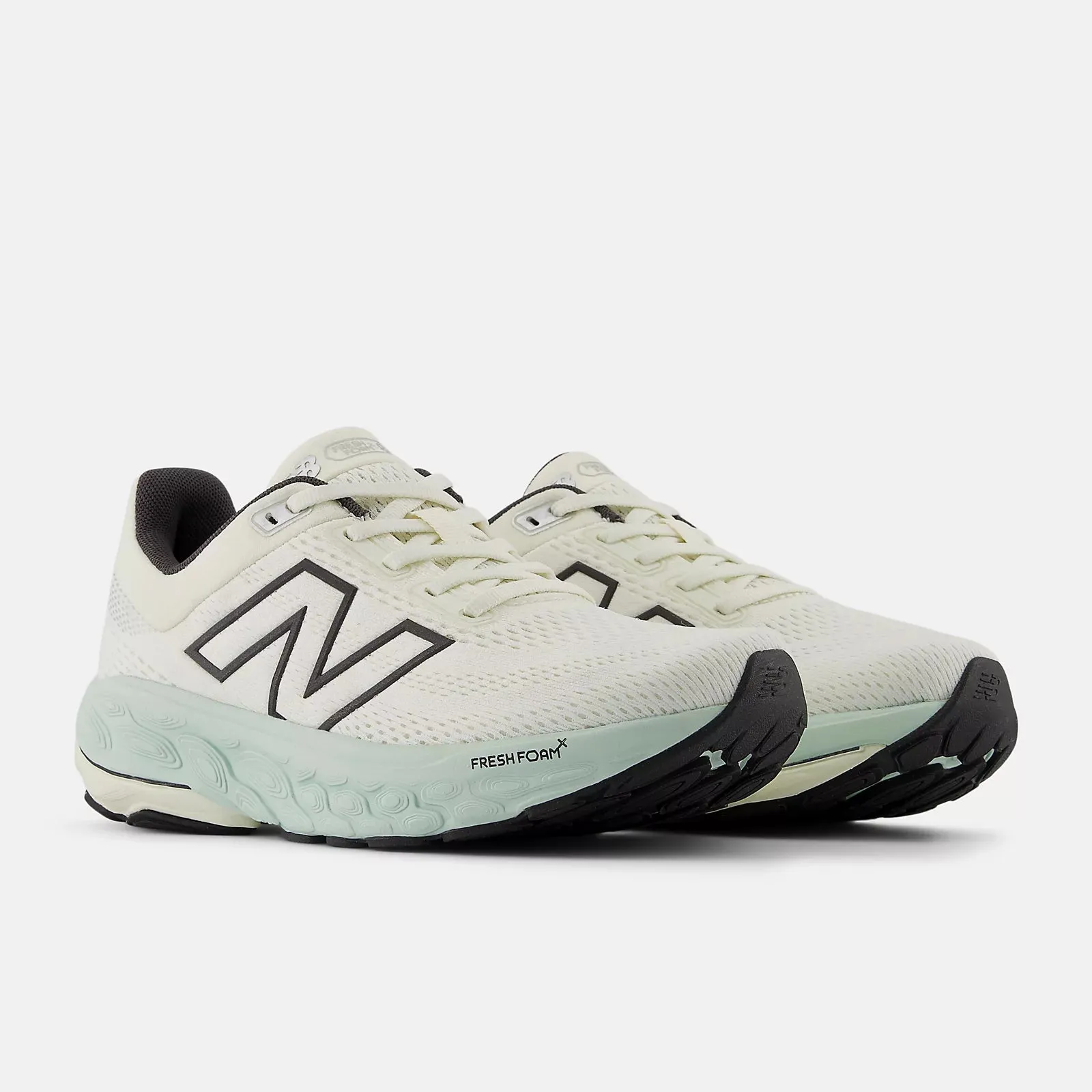Women's 860v14 Running Shoes Sea Salt / Angora / Clay Ash running in a ditch area shoes Soft Collar
