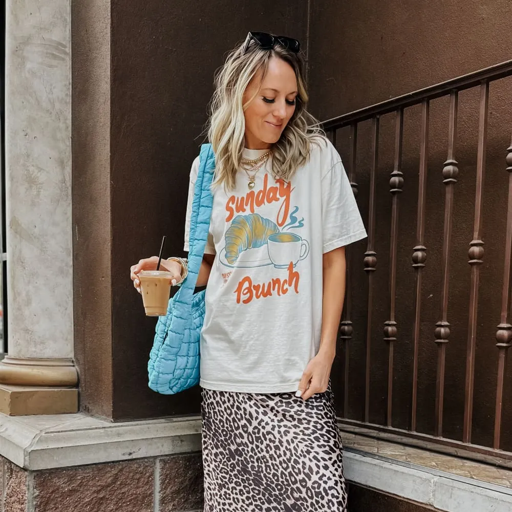 Reinforced Shoulders Minimal Look Sunday Brunch Tee