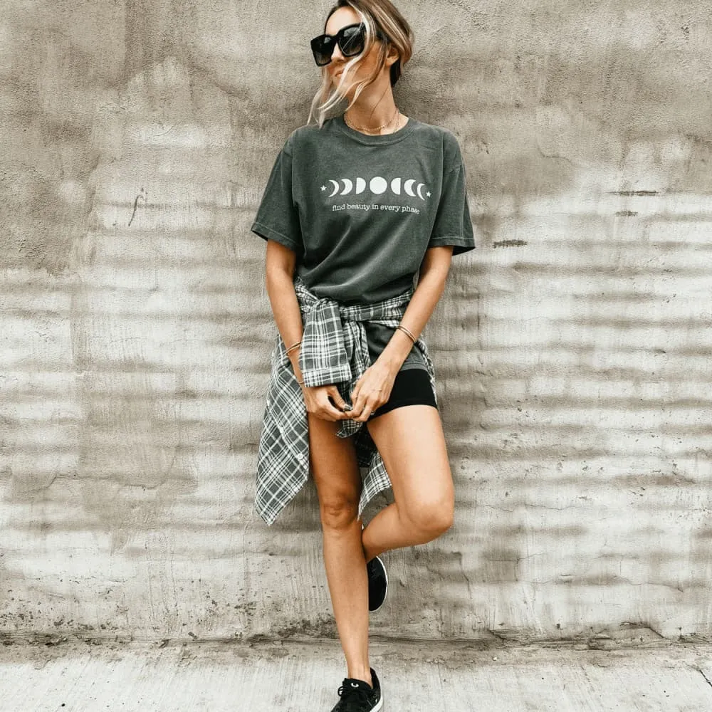 Moon Phase Tee - Pepper UV protection layer