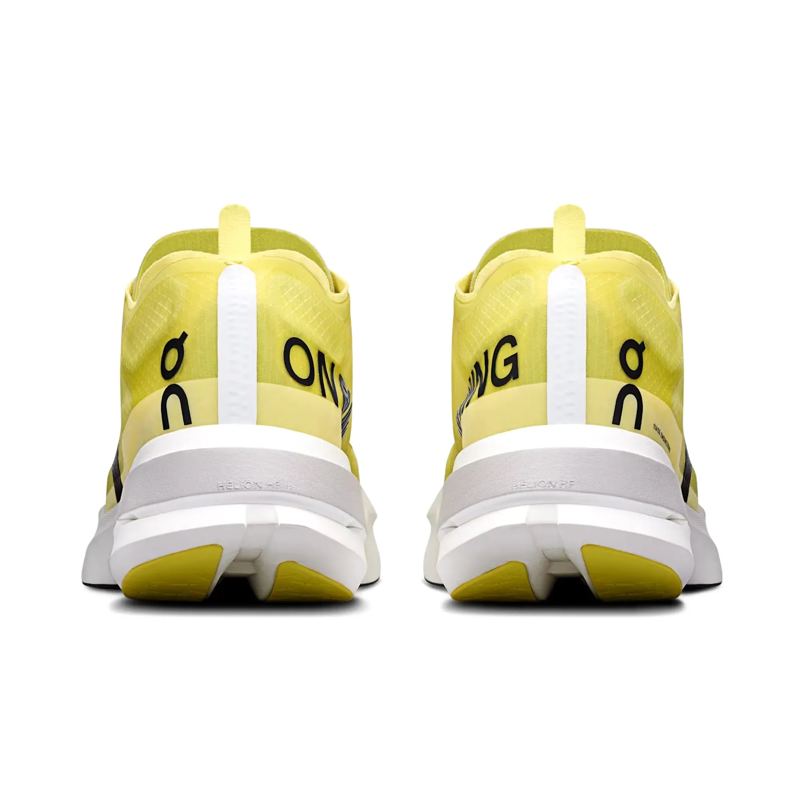 competitive - level shoes Women's Cloudboom Strike Limelight / Wolf