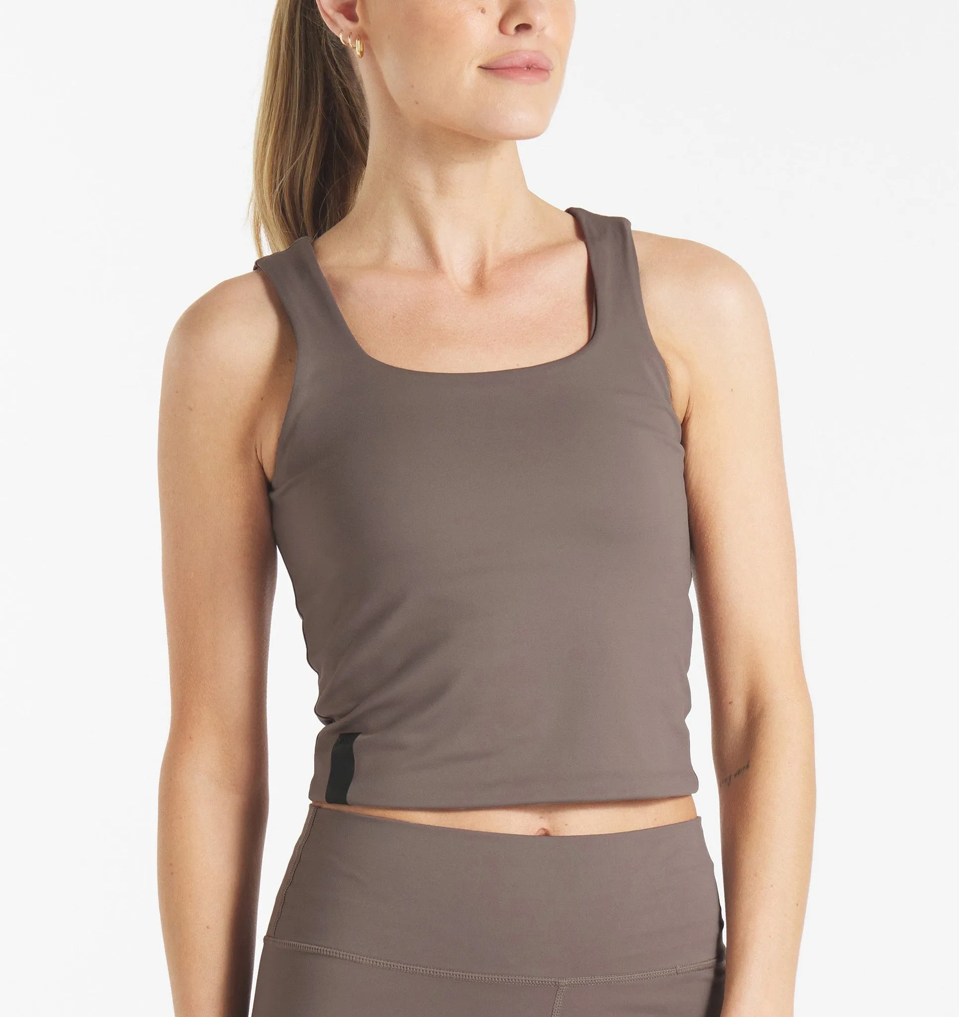 QuickReleaseClosure Women's Performa Fitted Tank (Dark Taupe)