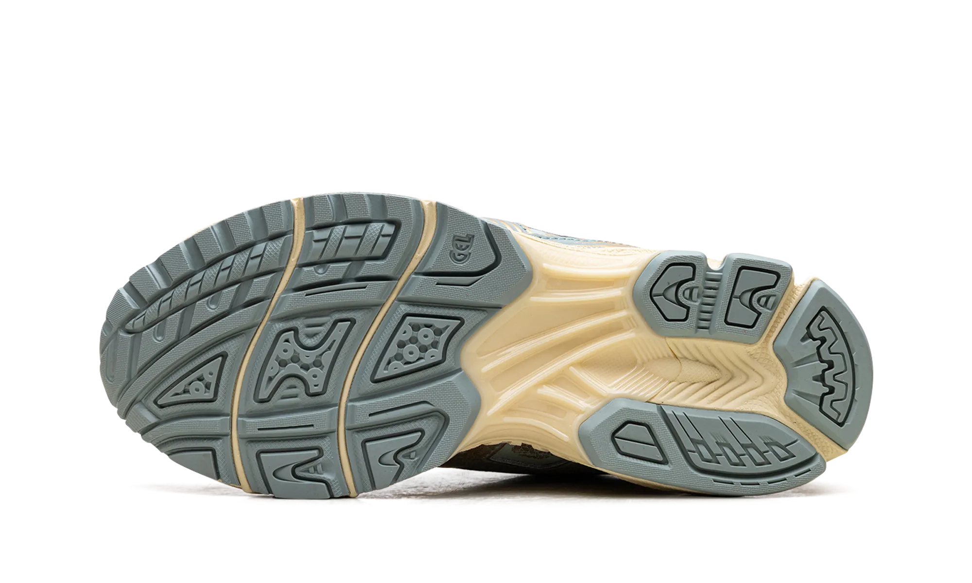 Subtle Form Gel-Kayano 14 "Pure Gold Cold Moss"