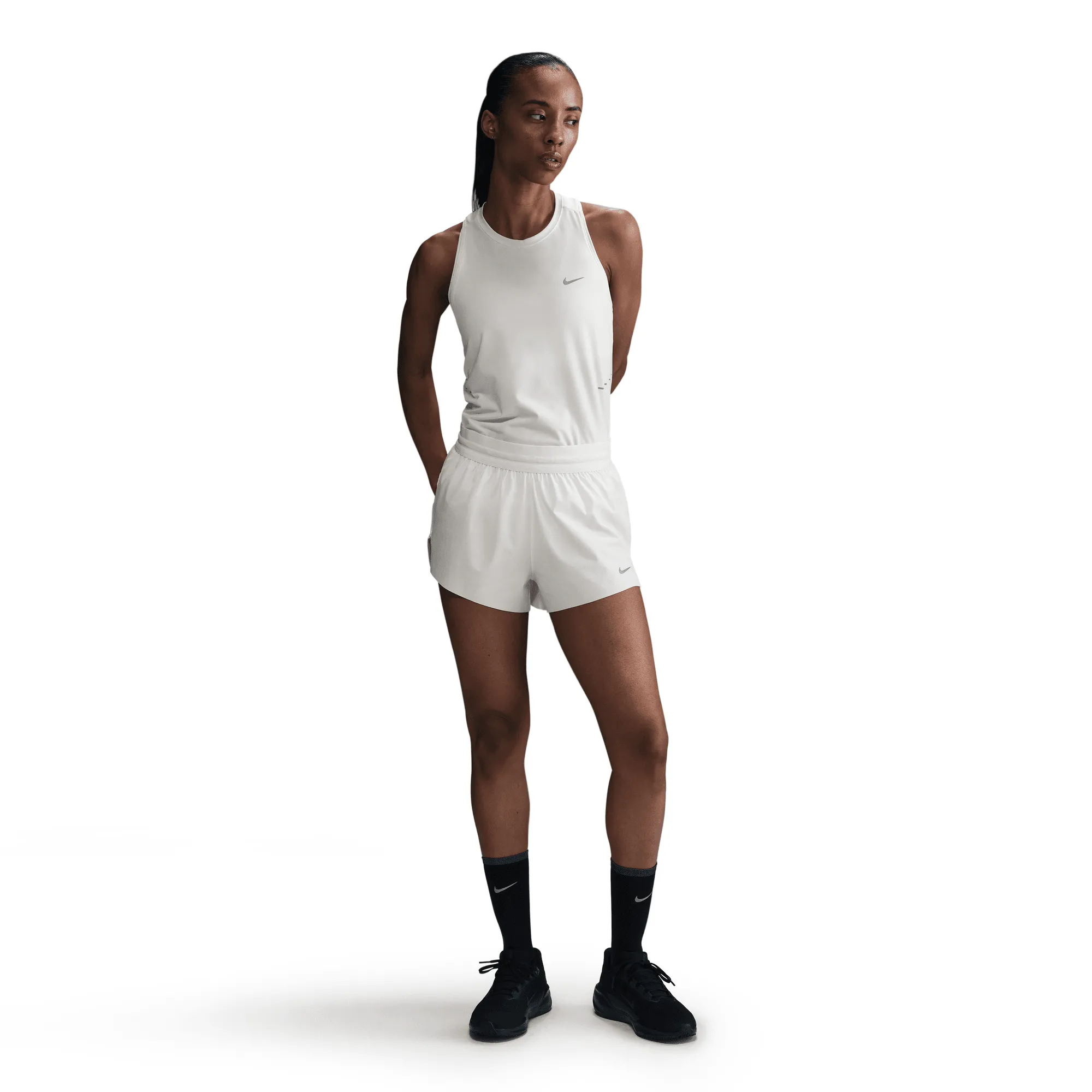 Lightweight Vest Women's Swift Dri-FIT Mid-Rise 2.5" Brief-Lined Running Shorts (133 - Sail/Reflective Silver)