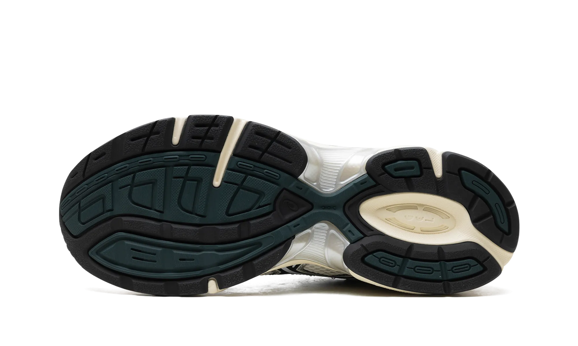 Urban Travel Walk Routine Gel 1130 "Kith - Cream Scarab"