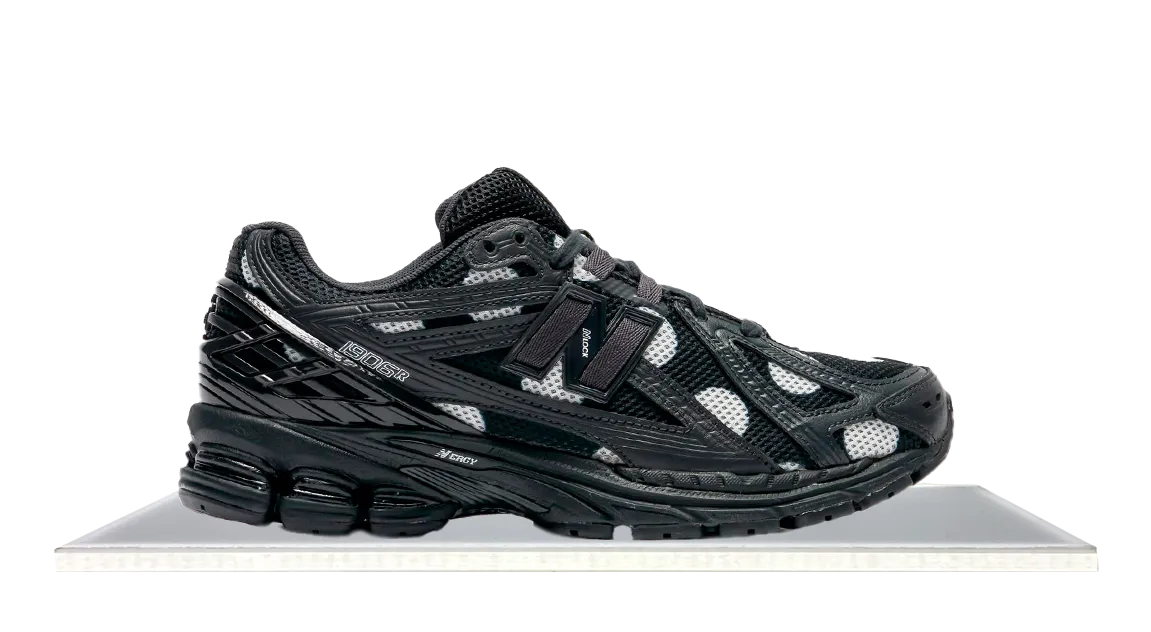 Flexible Material Light Grip New Balance 1906R Phantom 'Polka Dot'