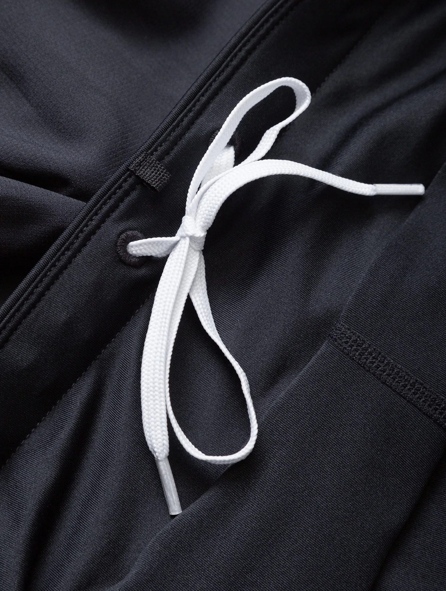 Sleek Comfort Flexible Side Panels Ronhill Tech 4.5 Inch Twin 2 in 1 Womens Running Shorts - Black