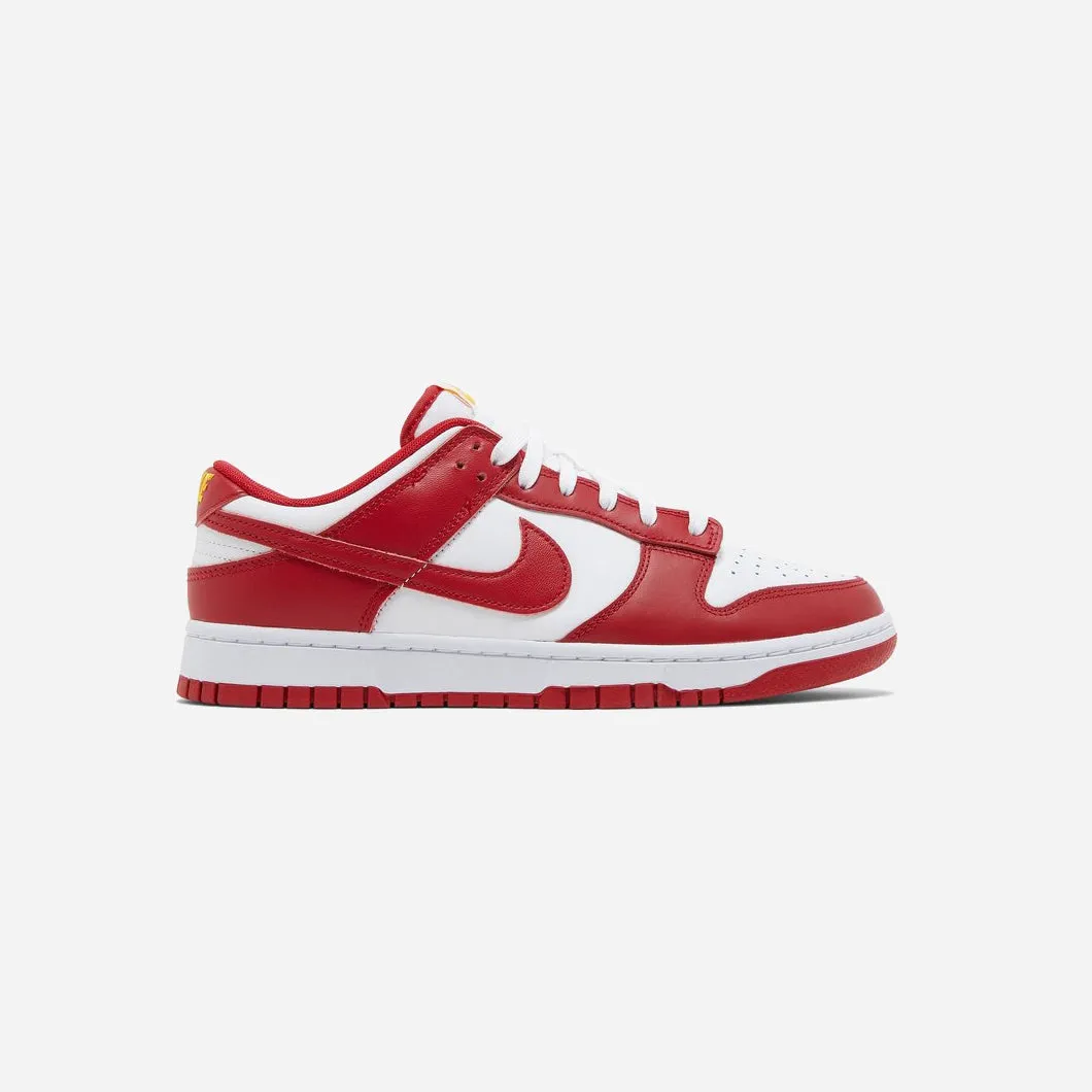 Travel Routine Nike Dunk Low USC