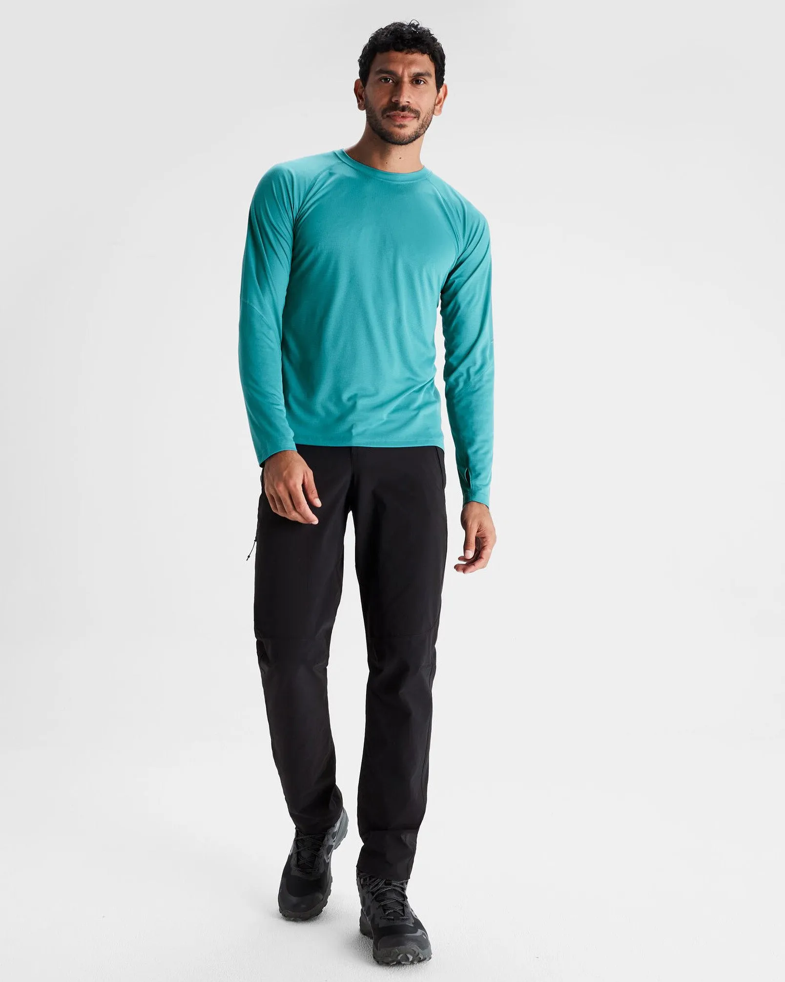 Minimalist Design label accents Men's SUN-Stopper LT Long Sleeve Top - Eddy