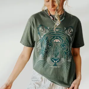 Tribal Tiger Tee All-Day Stretch Standard Body Fit