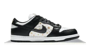 SB Dunk Low Supreme Stars Black Textured Grip Surface