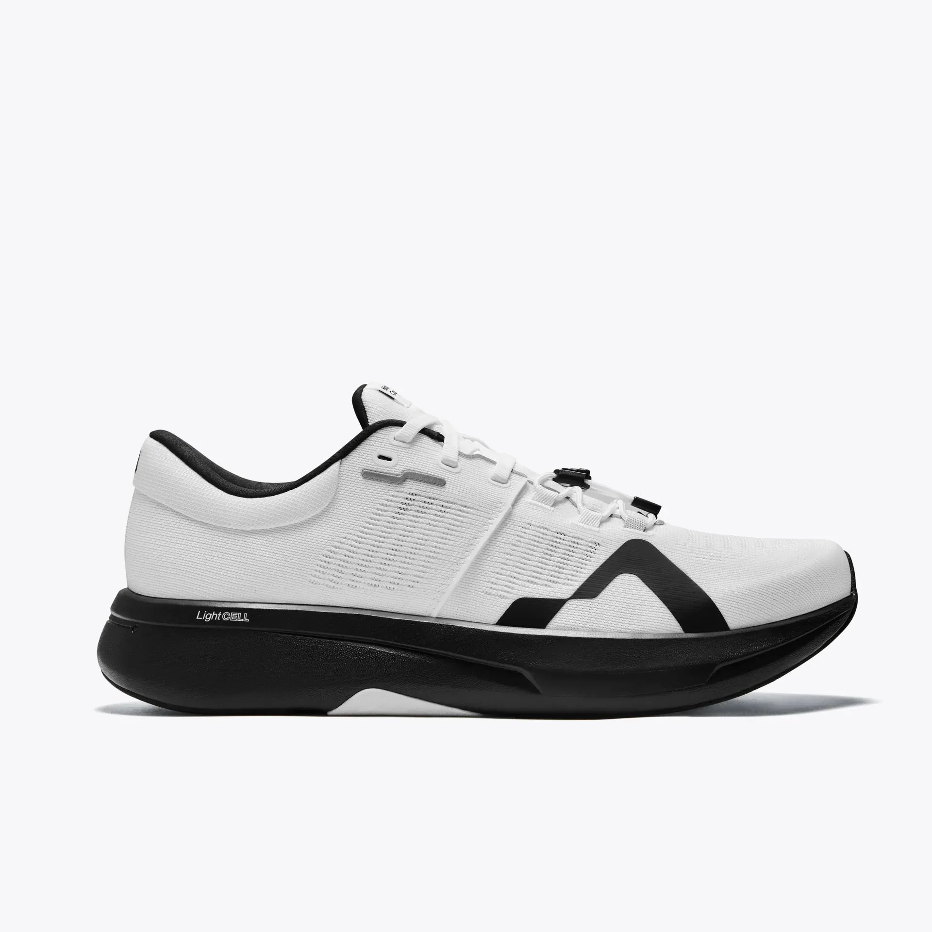 Mount to Coast | R1 | Women's | White/Black Group