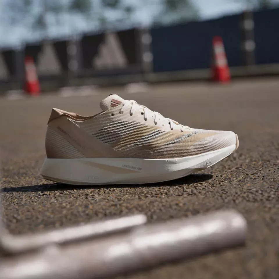 Women's Adizero Takumi Sen 10 Beige / Warm Sandstone / Halo Ivory Compression Molded Insole