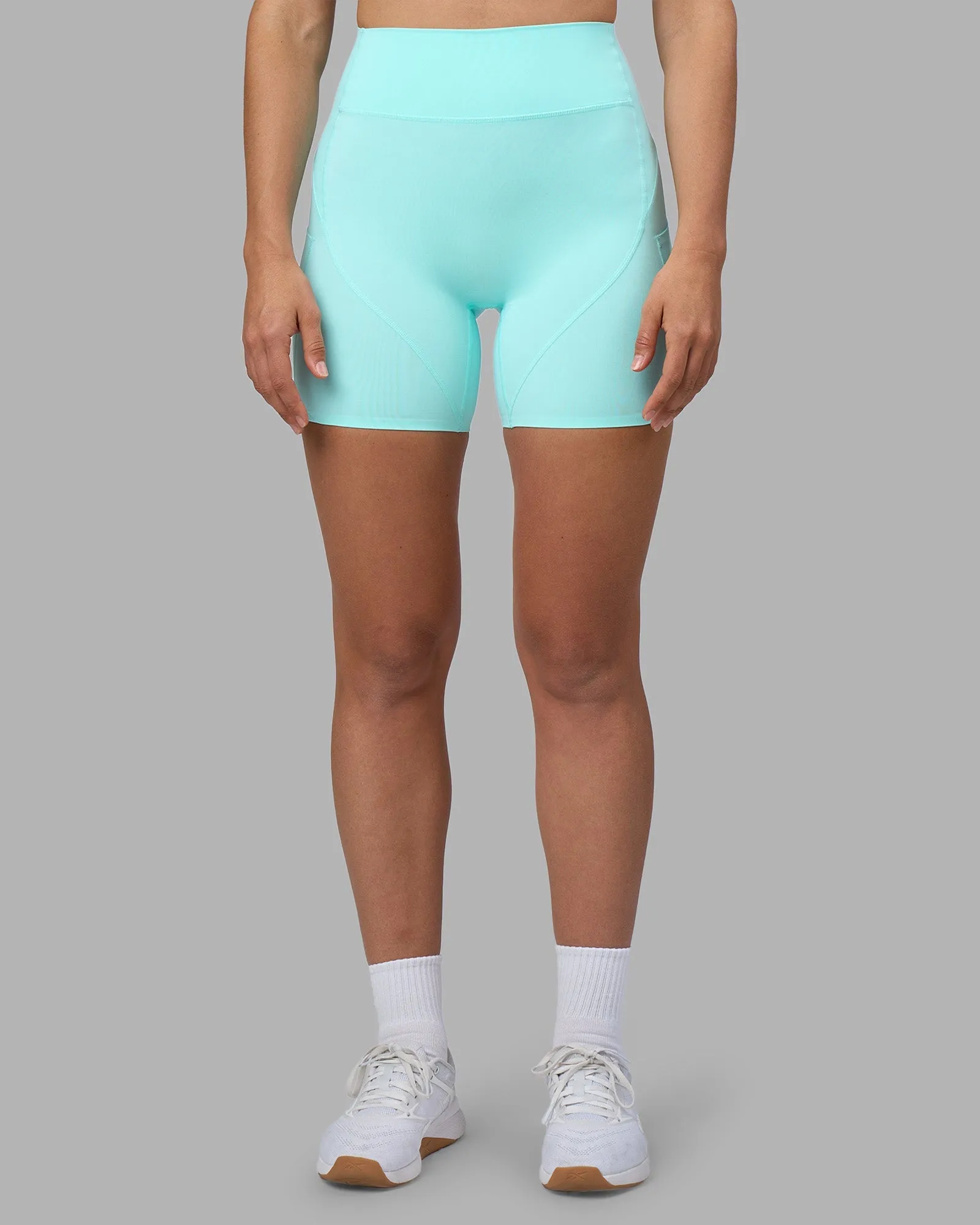 Ultra Stretch Rhythm Elixir Ultra High-Rise 6" Short Pockets - Island Paradise