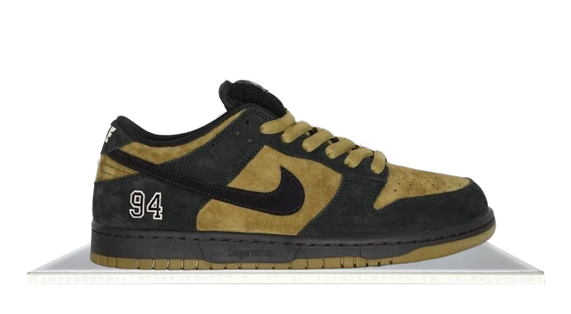 Supportive Design Strong Stride SB Dunk Low Supreme 94 Camper Green (2025)