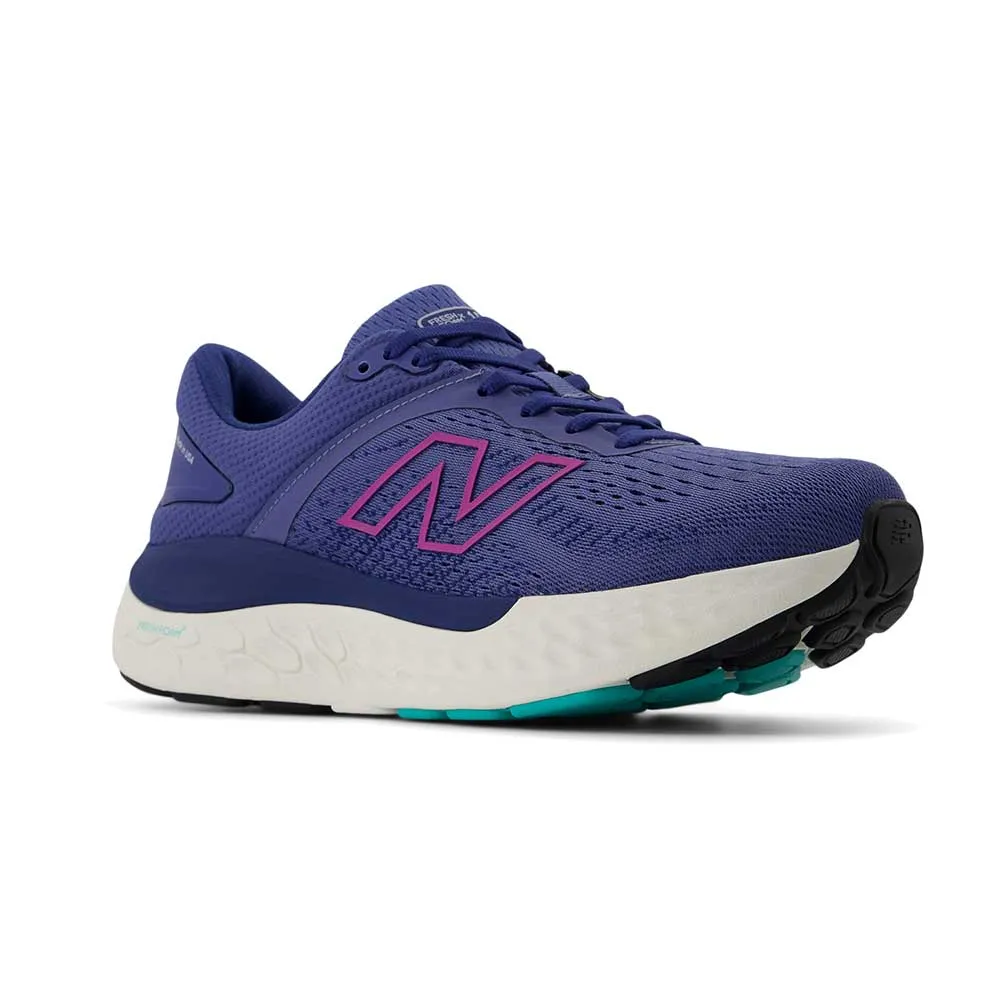 Wet Grip Outsole Track spikes alternative Women's Fresh Foam X 1540 v4 Running Shoe - Night Sky/Moon Shadow - Regular (B)