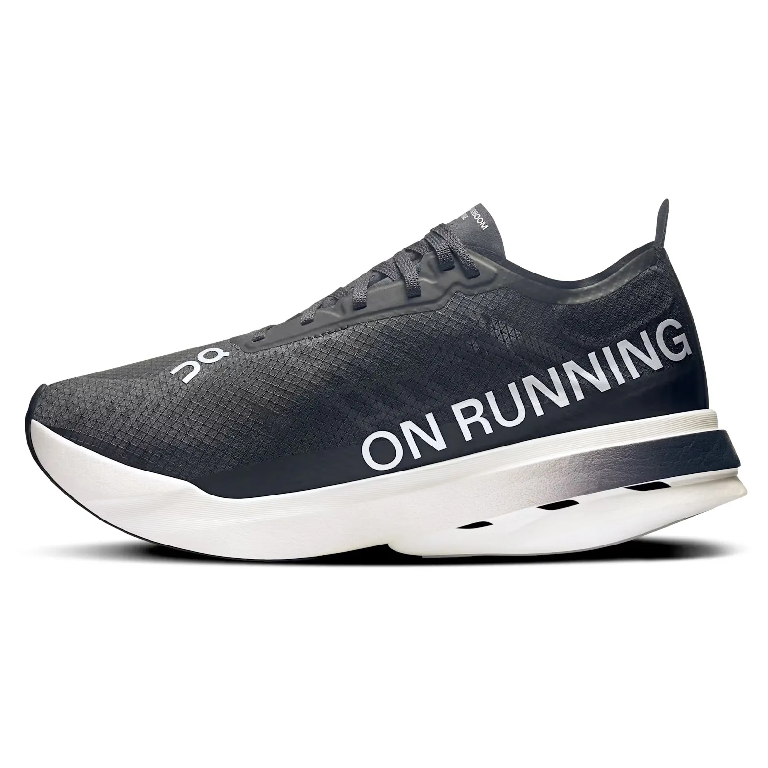 Microfiber Collar lightweight - mesh running shoes Women's Cloudboom Strike Black / White
