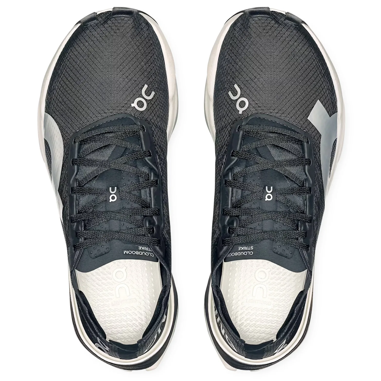 running in an obstacle course race Women's Cloudboom Strike Black / White