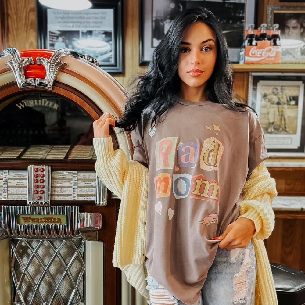Timeless Style Rad Mom Poster Vintage Tee