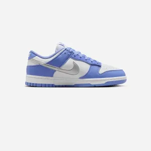 Flexible Movement Nike Dunk Low Royal Pulse WMNS