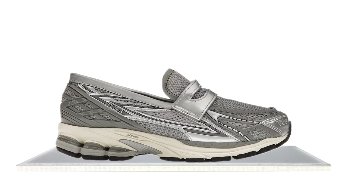 Premium Fit Style Daily New Balance 1906L Loafer Metallic Silver