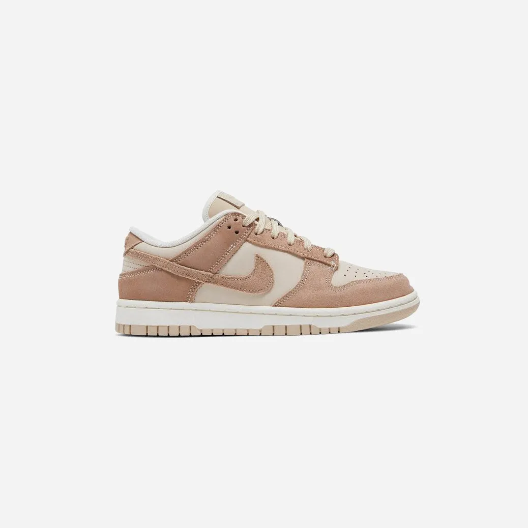 Galaxy Step Nike Dunk Low Se Sanddrift (Women's)