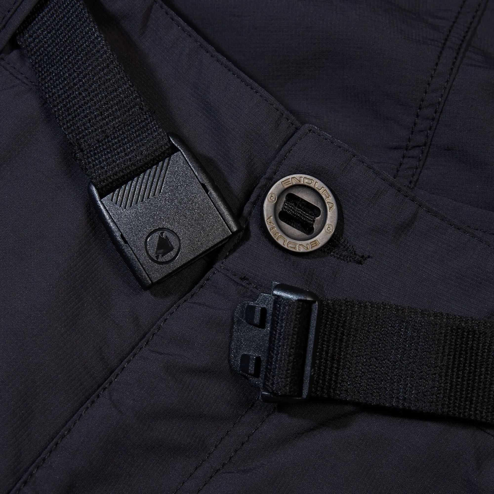 Hypoallergenic Textile Endura Hummvee Womens Cycling 3/4 Shorts - Black