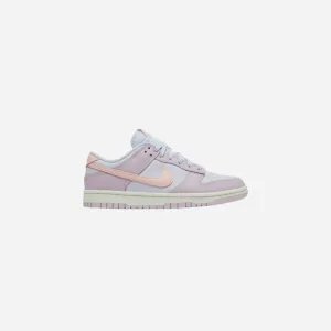 Round Toe Design Nike Dunk Low Easter 2022 WMNS